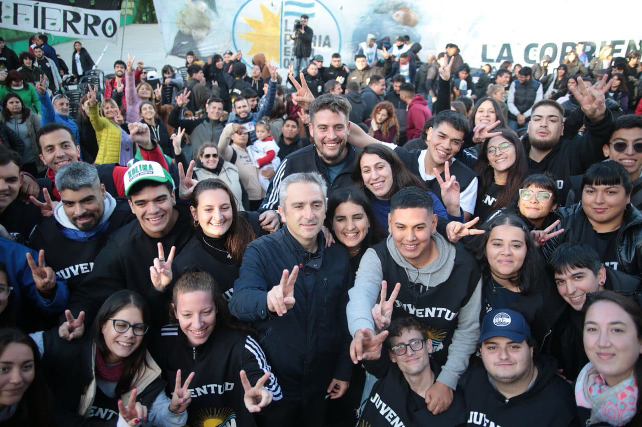 Imagen de Encuentro de la juventud, La Patria No se Vende 